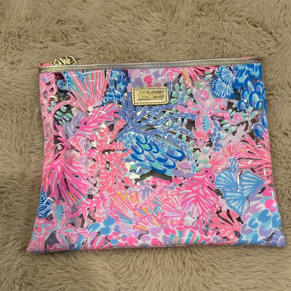 Lilly Pulitzer “splendor in the sand” beach day pouch